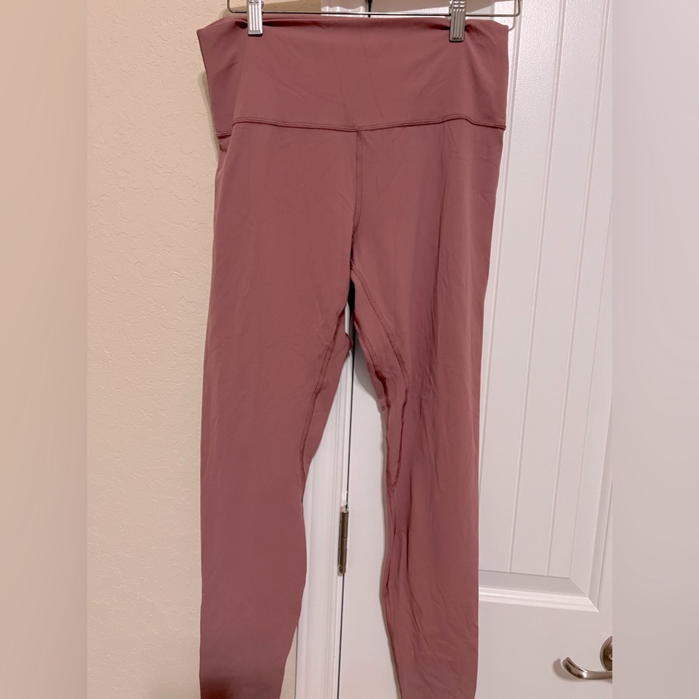 lululemon women yoga pants/ Mauve color